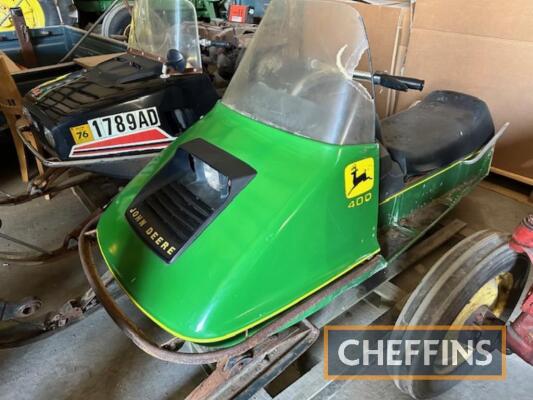 **WITHDRAWN** JOHN DEERE 400 SNOWMOBILE In barn find condition. Engine is seized