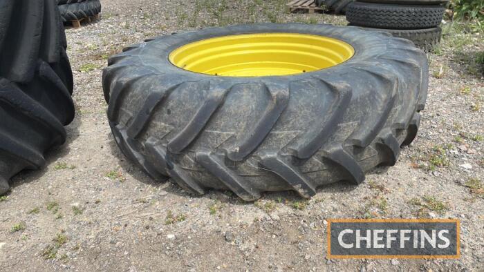 Single John Deere 18.4 R38 Wheel & Tyre