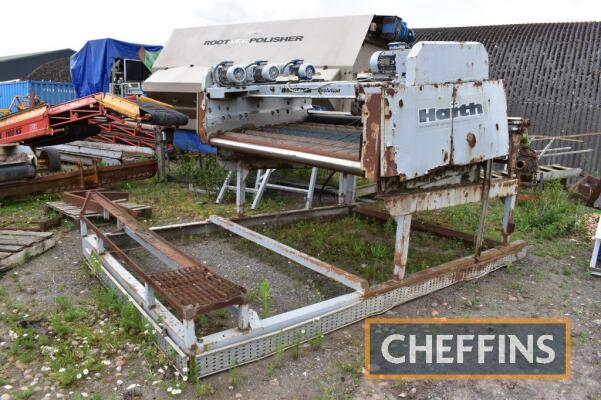 Scott evolution 2400/8ft wide separator, 6 scroll rollers and clod rollers with feed belt conveyor A load out charge of £65 applies to this lot. Please contact the auctioneers should you require further information