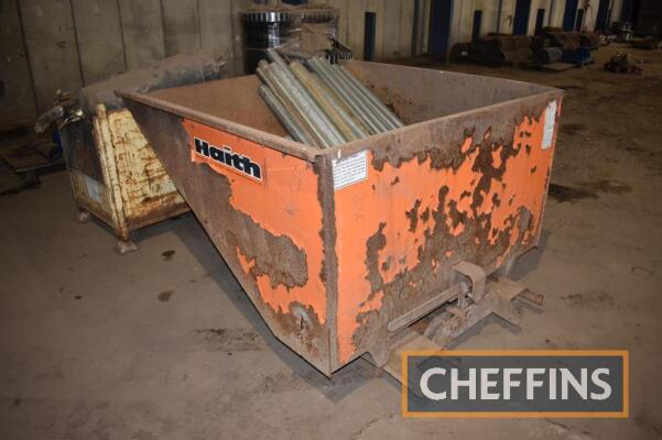 Haith 1tonne tip skip for forklift tine mounting