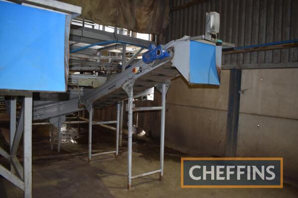 Haith 'feed off' freestanding conveyor 11ft long 600mm wide Serial No. 20296-014 A load out charge of £150 applies to this lot. Please contact the auctioneers should you require further information