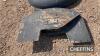 Pr. Massey Ferguson original rear fenders - 2