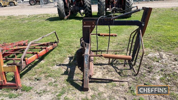 Strimech Silage Bale Grab c/w Manitou fittings