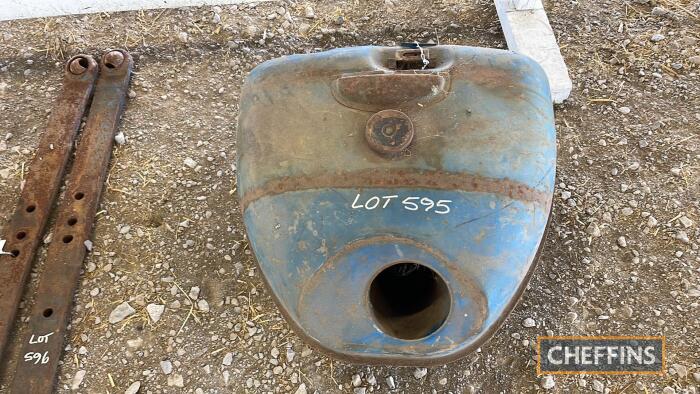 Fordson Super Major fuel tank