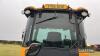 2016 JCB 4220 4wd TRACTOR Reg. No. YY16 AHZ Serial No. JCB43X60CG2184686 Hours: 7,500 - 9