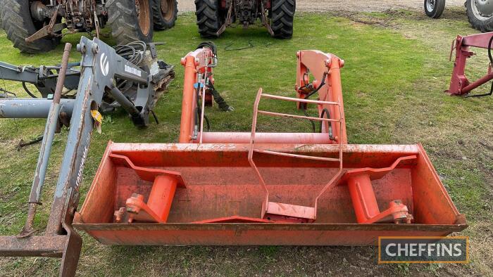 Kubota LA854 Loader c/w bucket & brackets