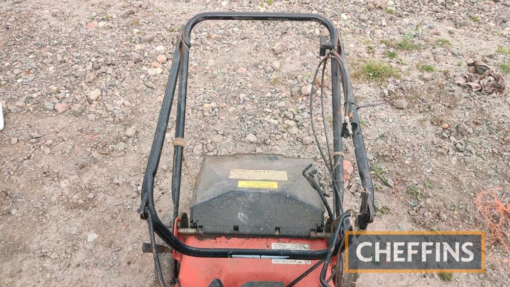 Champion 375 best sale lawn mower