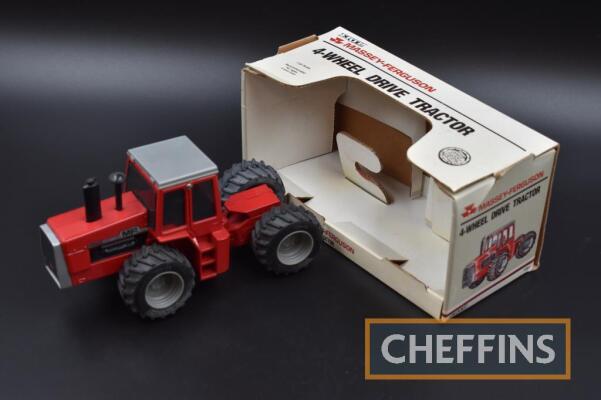 Ertl 1:32 scale Massey Ferguson 4900 4wd, boxed