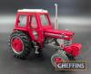 Martyn's Farm Models Massey Ferguson 1080 2wd tractor with cab, 1/32 scale, pewter and resin model, boxed - 3