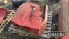 Pr. Massey Ferguson 135 square mudguards, suitable for restoration - 3