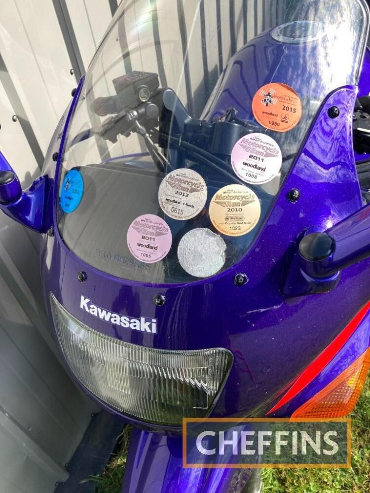 1994 582cc Kawasaki ZZR600 MOTORCYCLE Reg. No. M795 ARK 1994 582cc Kawasaki ZZR600 MOTORCYCLE Reg. No. M795 ARK