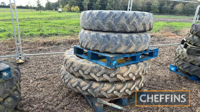 Set 4no. John Deere wheels and tyres