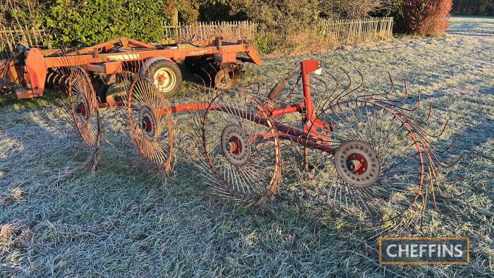 Vicon Acrobat 4rotor mounted hay tedder