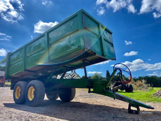 Salop 12ton Twin Axle Twin Ram Trailer c/w hydraulic back door, oil brakes, LED lights, grain tight