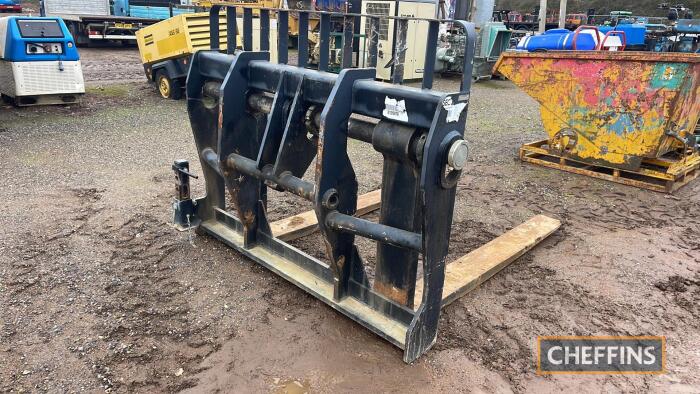 Heavy Duty Lifting Forks to suit Manitou