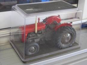 Massey Ferguson 35, 1/16 scale by Tractoys for G & M Models (no. 297)