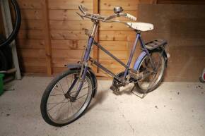 1950s girls Kerry/Raleigh cycle, 16ins wheels