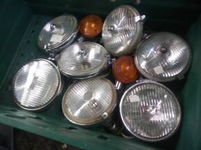 Qty chrome spotlights