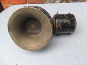 Veteran car ampler horn