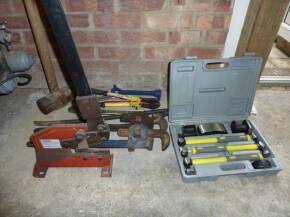 Workshop tooling; Hand guillotine, large Stilsons, bolt croppers, bodywork hammers, sledge hammer