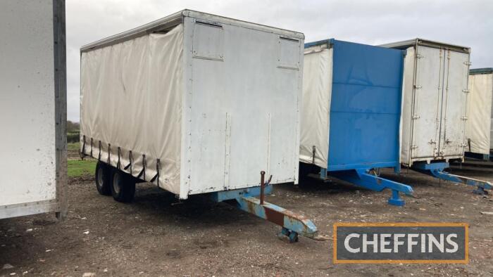 Tandem axle curtainside produce trailer with sprung axles on 500/50-17 wheels and tyres