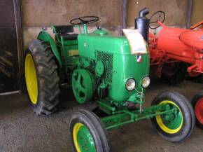 1955 SFV VIERZON 201 single cylinder diesel TRACTOR The 201 was manufactured in France by Society Francais Vierzon. It's a hot bulb single cylinder tractor called a semi-diesel. Weighing only 1,200kg this uncommon tractor is an ideal candidate to transpor