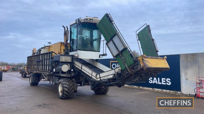 Self Propelled Pumpkin Harvester 2006 Build Knight Farm Machinery Chassis and G & D engineering the conveyors webs and washer, hydrostatic drive with Poclain wheel motors, 4 flotation 600/50-22.5 tyres, Perkins 6cyl. Engine, 70kva Welland power generator