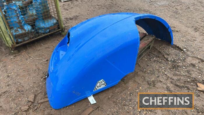 New Holland Mudguard UNRESERVED LOT