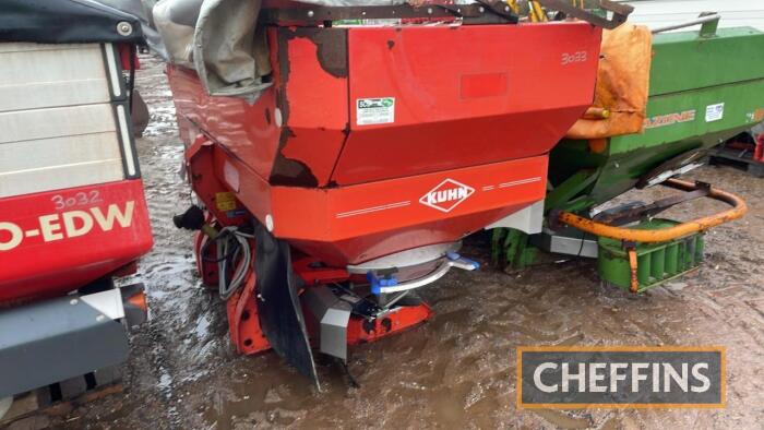 Kuhn 30.1 Fertiliser Spreader c/w control box in office