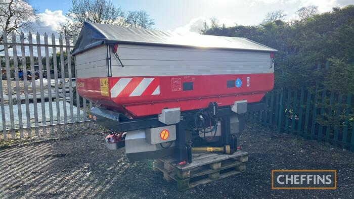 2011 Vicon RO-EDW Rota Flow mounted fertiliser spreader with 1,875ltr hopper capacity, 2 x 675ltr hopper extensions, stone guards, 4 x 5tonne weigh cells, single central reference sensor, hopper cover, rear ladder, border spread, road lights, hopper windo