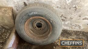 Single 7.5R16 5 stud wheel and tyre