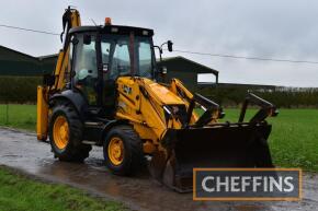 2004 JCB 3CX Sitemaster Plus 4wd backhoe digger/loader Reg No. KP04 DXK Serial No. SLP3CXTS4E0948080 FDR: 14/06/2004