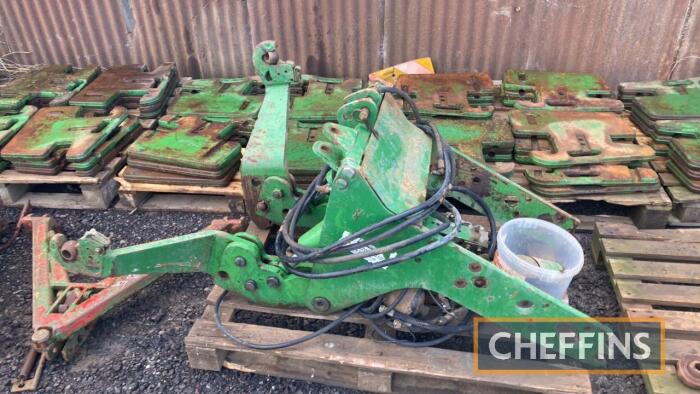 Lynx front linkage to suit John Deere