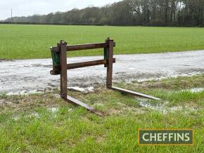 Pallet tines with pin and cone brackets