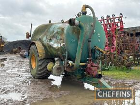 Major LPG 2400 gallon single axle vacuum tanker, Mec 8000 pump, sprung drawbar, with rear splash plate, on 28.1R26 wheels & tyres, for spares & repairs