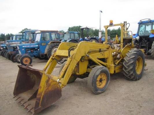 MASSEY FERGUSON 205 BACKHOE DIGGER LOADERSerial No. 850113Fitted with PAS with V5 available