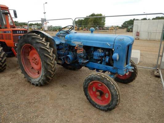 FORDSON E1A Major 4cylinder diesel TRACTORSerial No. 1392848Fitted with side belt pulley, linkage and retro fit compressor