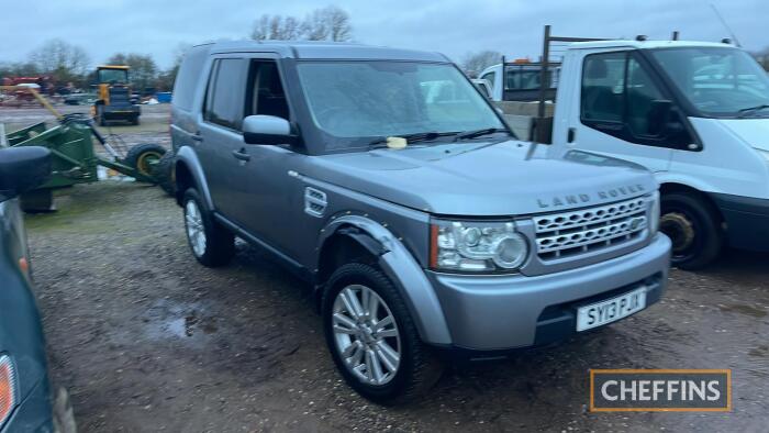 Land Rover Discovery 4 3l Diesel Auto c/w registration documents in office Reg. No. SY13 PJX MOT: 29/03/2024 STARTING FAULT