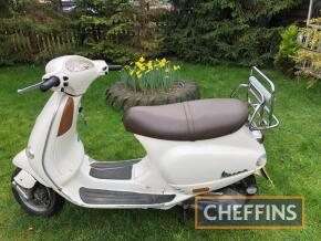 2001 PIAGGIO Vespa 125cc SCOOTER Reg. No. Y723 UGN Frame No. ZAPM1900001018350 This 4stroke classic style scooter has not been used for a time and will need some recommissioning before use. A V5C is available Estimate: £250 - £500