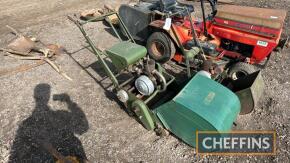 Vintage Atco motor mower, 16ins cut c/w grass box