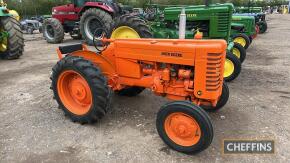 1952 JOHN DEERE Model MI 2cylinder petrol TRACTOR Serial No. 10297 An older restoration that was imported from Canada in 2010. An uncommon tractor that was running and driving at the time of cataloguing