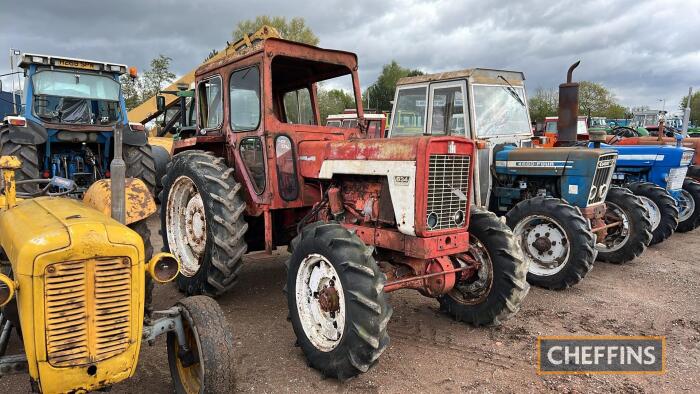 ROADLESS IH 634 4cylinder diesel TRACTOR The vendor states the tractor requires after many years standing, 4wd kit appears in good condition with brass plate