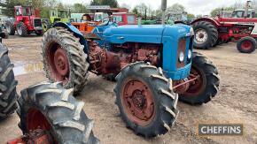 ROADLESS Super Major 4cylinder diesel TRACTOR Serial No. 3720 Fitted with Roadless front axle, PAS and presenting an exciting restoration project