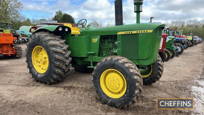 JOHN DEERE 5020 6cylinder diesel 4wd TRACTOR