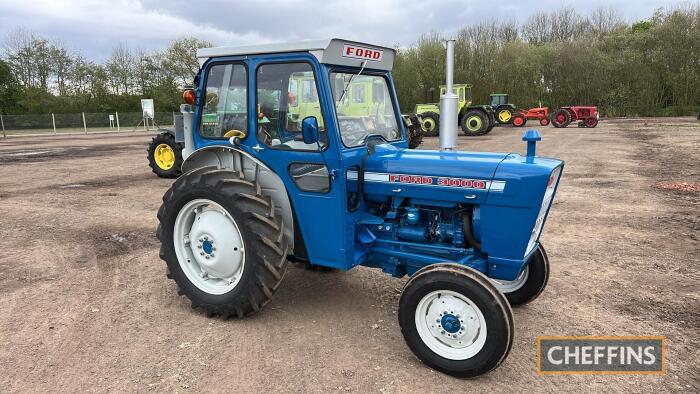 1975 FORD 3000 3cylinder diesel TRACTOR Reg. No. LGG 137P Serial No. 956440 The restoration of this 3000 took place in 2011 on behalf of the vendor by David Marshall of Co. Tyrone. A full history of the work is to be included. It has been used for plou