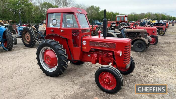 1960 INTERNATIONAL B275 4cylinder diesel TRACTOR Reg. No. KJE 549 Serial No. 17243 Fitted with a Winsam cab and PUH. Subject to a restoration in 2017. V5C in office