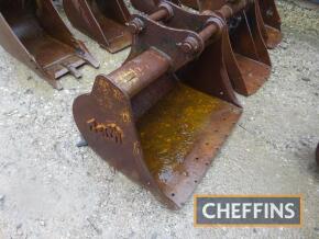 Geith 42inch excavator bucket, 50mm pins