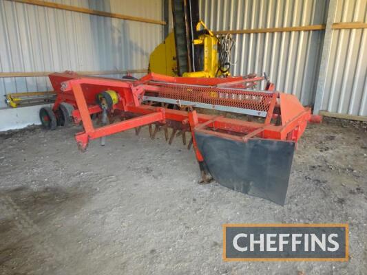 Kverneland mounted stone rake fitted with end tow kit, 12ft.