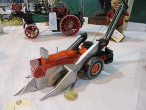 Allis Chalmers D-17 (with picker) tractor by Precision Series, 1/16 scale