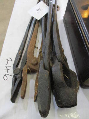 Vintage blacksmiths tools (6)